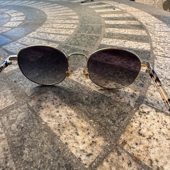 Authentic Kate Spade sunglasses.